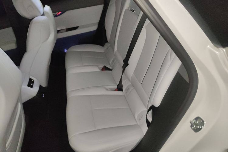 Used Cadillac OPTIQ 2024 Standard Range Version Interior 4