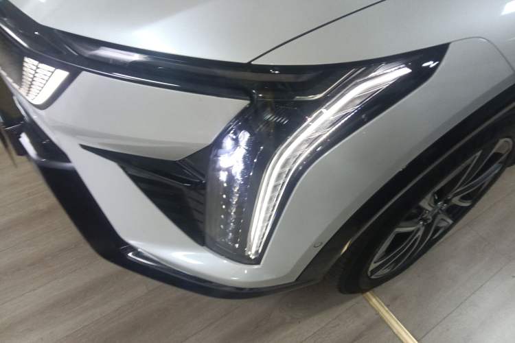 Used Cadillac OPTIQ 2024 Four-Wheel Drive Long-Range Version Left Front Headlight
