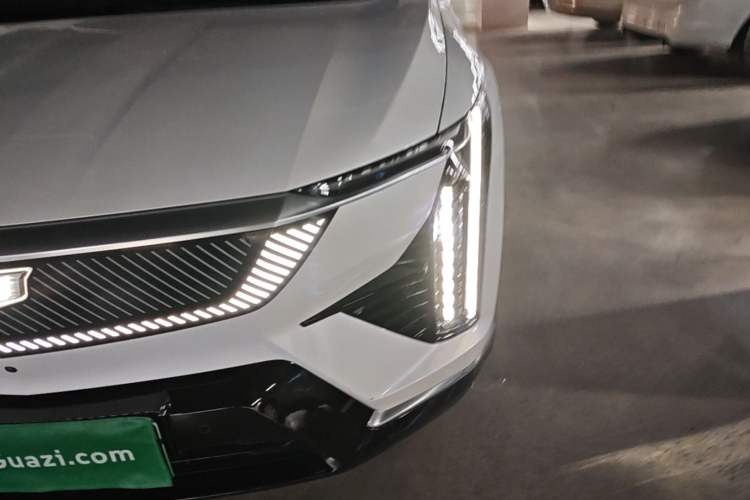 Used Cadillac OPTIQ 2024 Standard Range Version Left Front Headlight