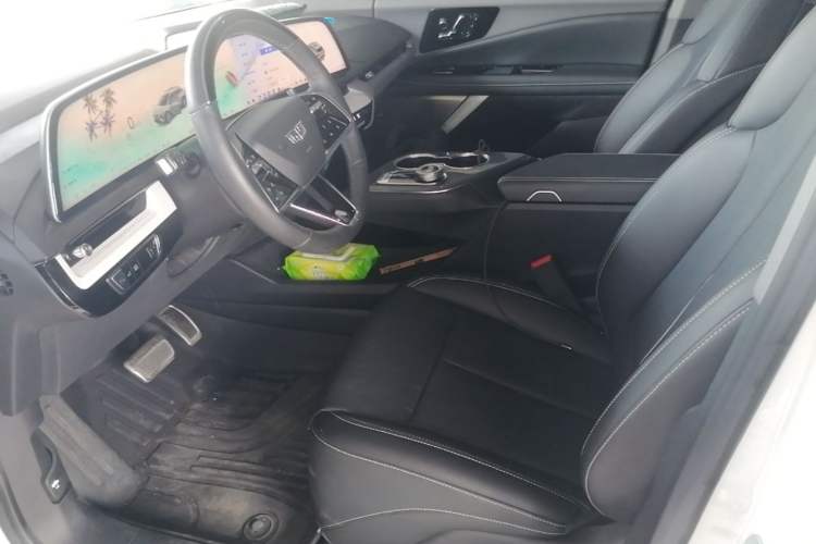 Used Cadillac OPTIQ 2024 Four-Wheel Drive Long-Range Version Left Front Seat
