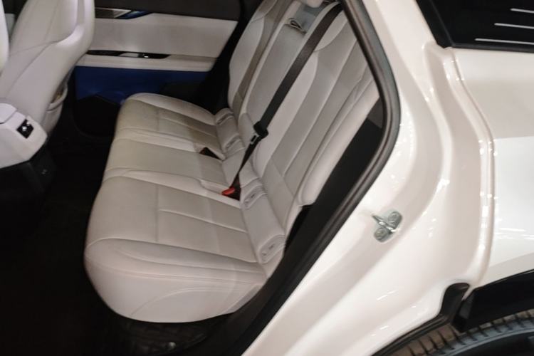 Used Cadillac OPTIQ 2024 Standard Range Version Left Rear Seat