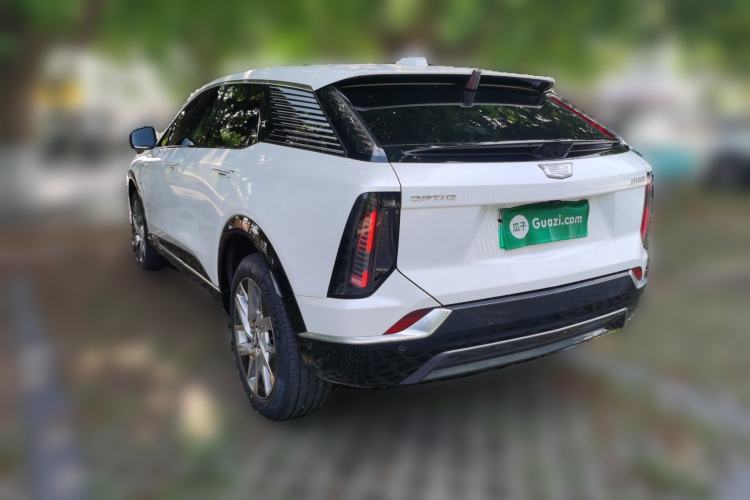 Used Cadillac OPTIQ 2024 Standard Range Version Rear Left 45 Deg
