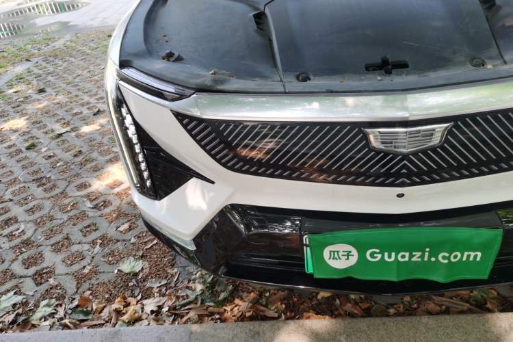Used Cadillac OPTIQ 2024 Standard Range Version Right Front Headlight