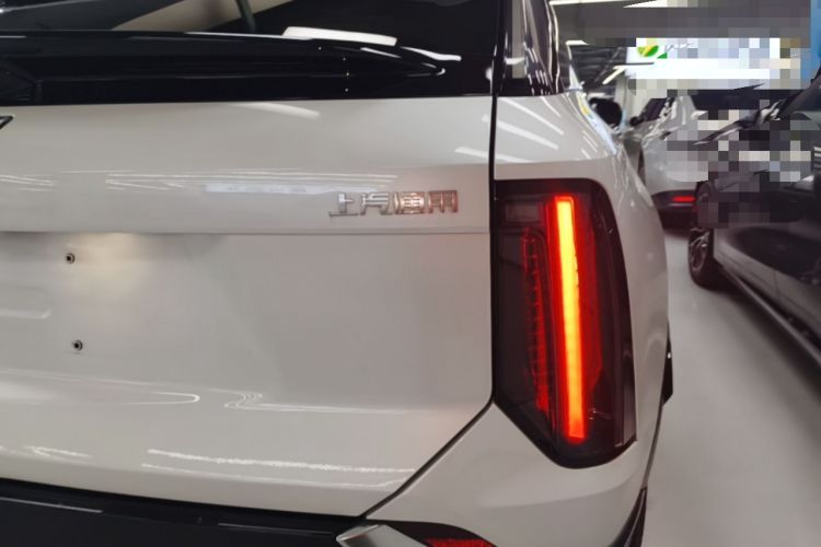 Used Cadillac OPTIQ 2024 Standard Range Version Right Rear Taillight