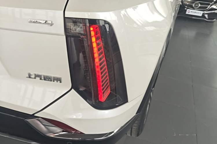 Used Cadillac OPTIQ 2024 Four-Wheel Drive Long-Range Version Right Rear Taillight