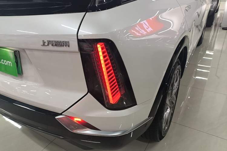 Used Cadillac OPTIQ 2024 Standard Range Version Right Rear Taillight