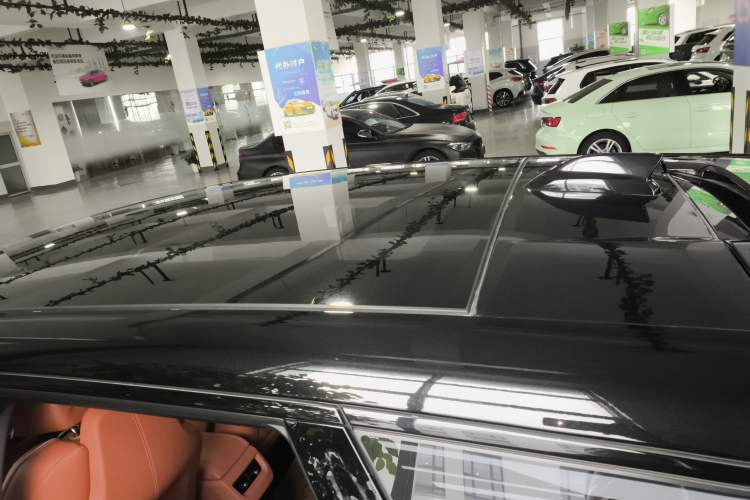 Used Cadillac OPTIQ 2024 Four-Wheel Drive Long-Range Version Roof