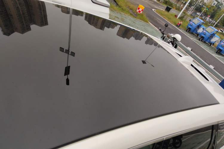 Used Cadillac OPTIQ 2024 Standard Range Version Roof