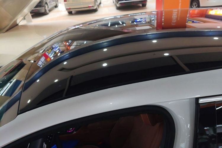 Used Cadillac OPTIQ 2024 Standard Range Version Roof