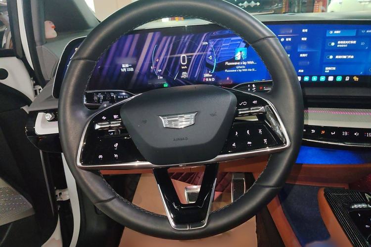 Used Cadillac OPTIQ 2024 Standard Range Version Steering Wheel