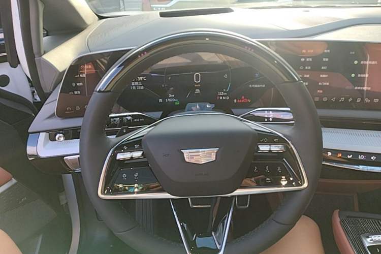 Used Cadillac OPTIQ 2024 Four-Wheel Drive Long-Range Version Steering Wheel