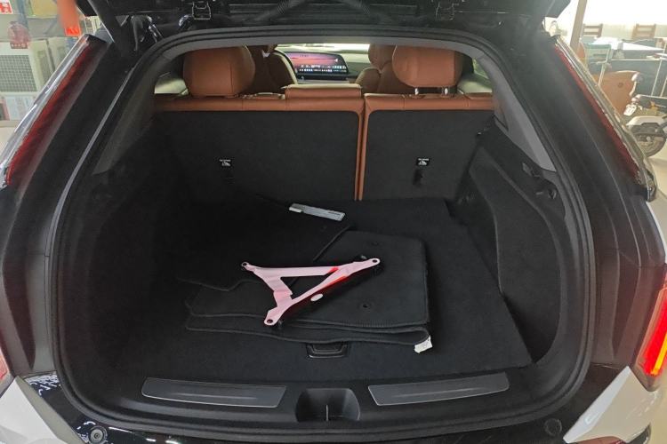 Used Cadillac OPTIQ 2024 Four-Wheel Drive Long-Range Version Trunk