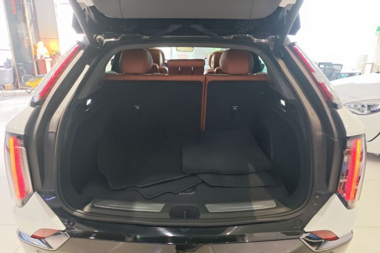Used Cadillac OPTIQ 2024 Four-Wheel Drive Long-Range Version Trunk