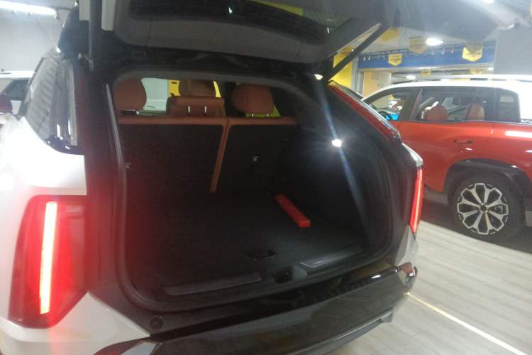 Used Cadillac OPTIQ 2024 Four-Wheel Drive Long-Range Version Trunk