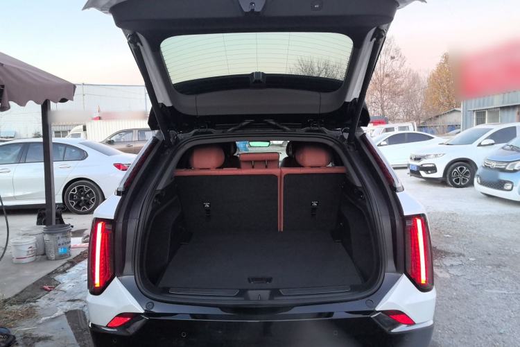 Used Cadillac OPTIQ 2024 Four-Wheel Drive Long-Range Version Trunk