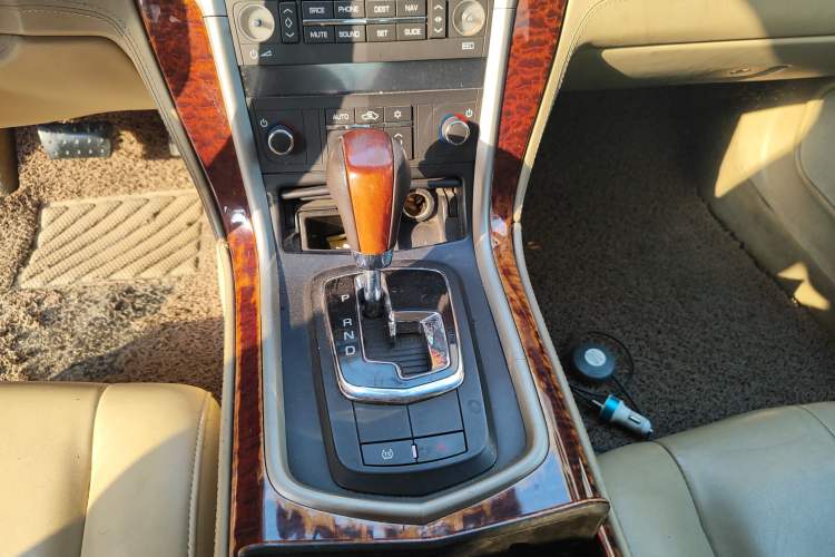 Used Cadillac SLS Seville 2007 2.8 Elite Edition Gear Lever