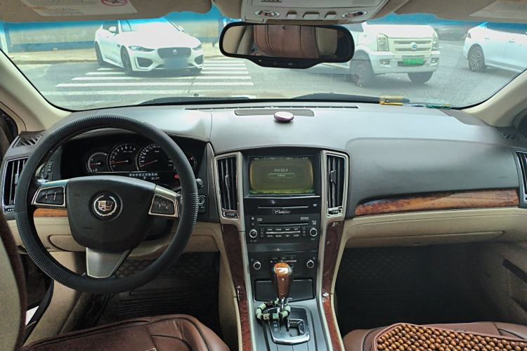 Used Cadillac SLS Seville 2007 2.8 Luxury Model Center Console