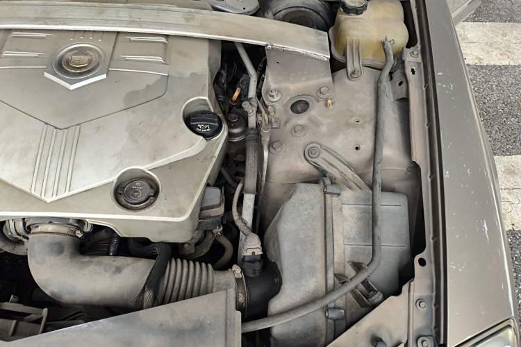 Used Cadillac SLS Seville 2007 2.8 Luxury Model Engine Bay Left