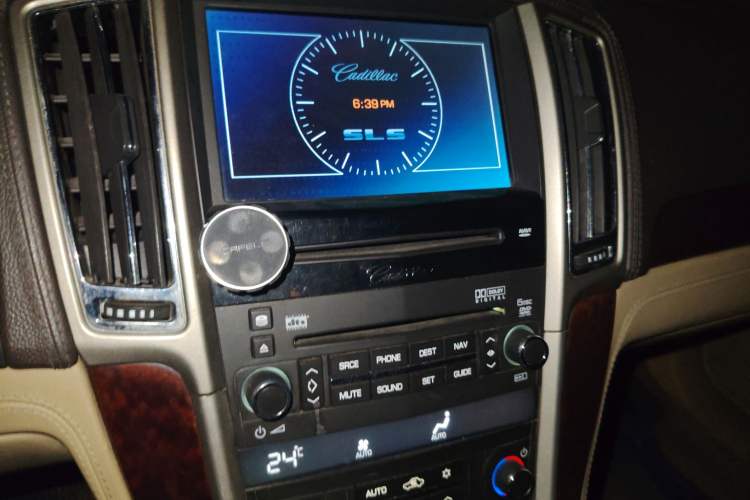 Used Cadillac SLS Seville 2010 3.0L Elite Edition Audio And AC Panel