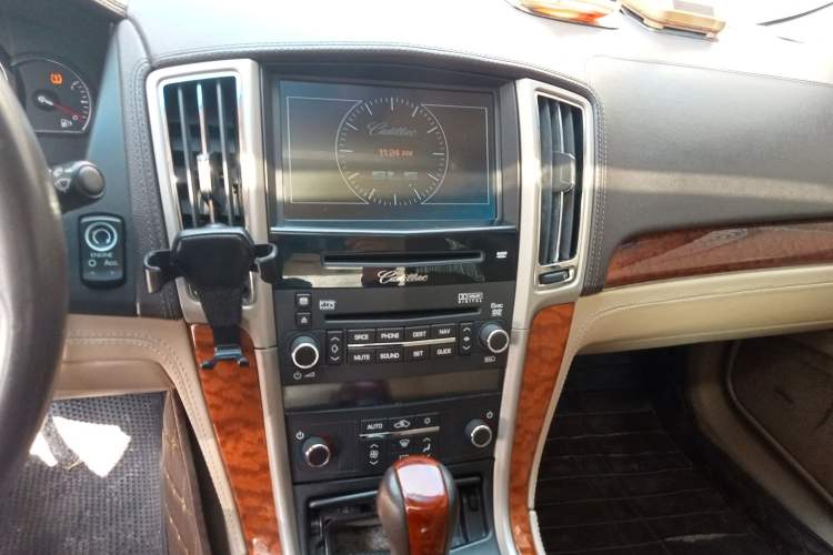 Used Cadillac SLS Seville 2010 3.0L Elite Edition Audio And AC Panel