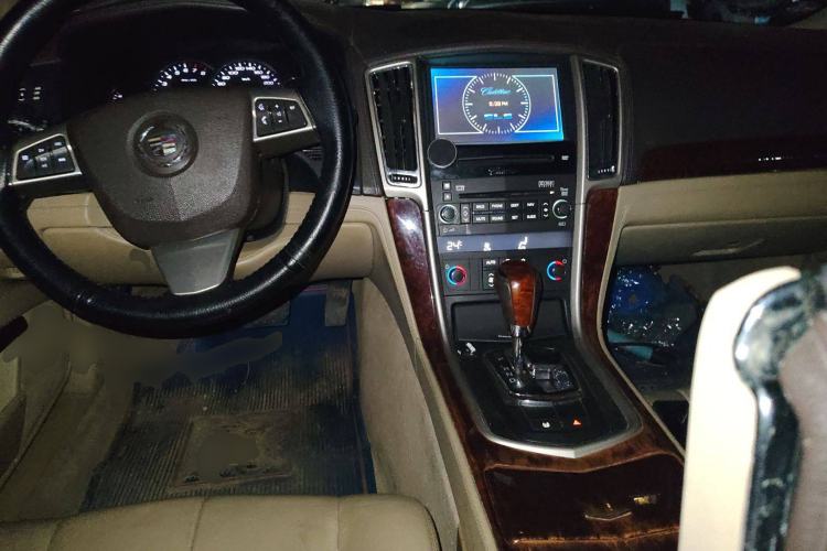 Used Cadillac SLS Seville 2010 3.0L Elite Edition Center Console