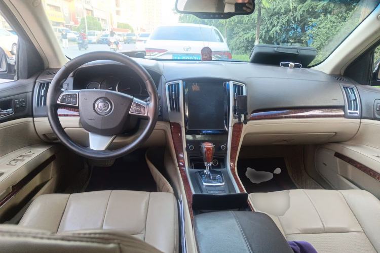 Used Cadillac SLS Seville 2010 3.0L Elite Edition Center Console