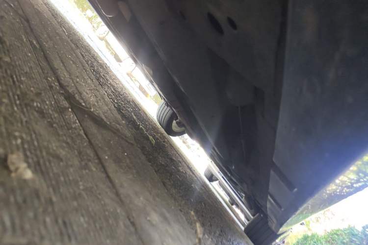 Used Cadillac SLS Seville 2010 3.0L Luxury Model Chassis Front Left