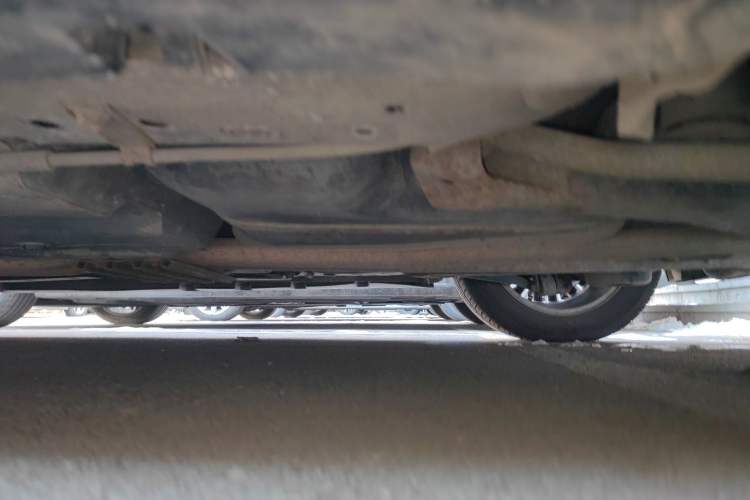 Used Cadillac SLS Seville 2010 3.0L Elite Edition Chassis Rear Left