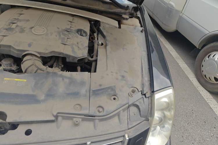 Used Cadillac SLS Seville 2010 3.0L Elite Edition Engine Bay Left