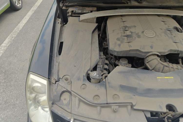 Used Cadillac SLS Seville 2010 3.0L Elite Edition Engine Bay Right
