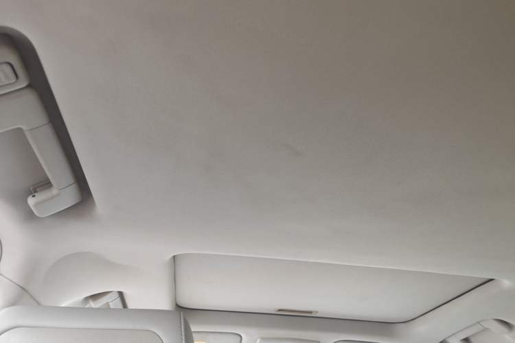 Used Cadillac SLS Seville 2010 3.0L Elite Edition Headliner