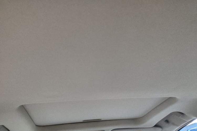 Used Cadillac SLS Seville 2010 3.0L Elite Edition Headliner