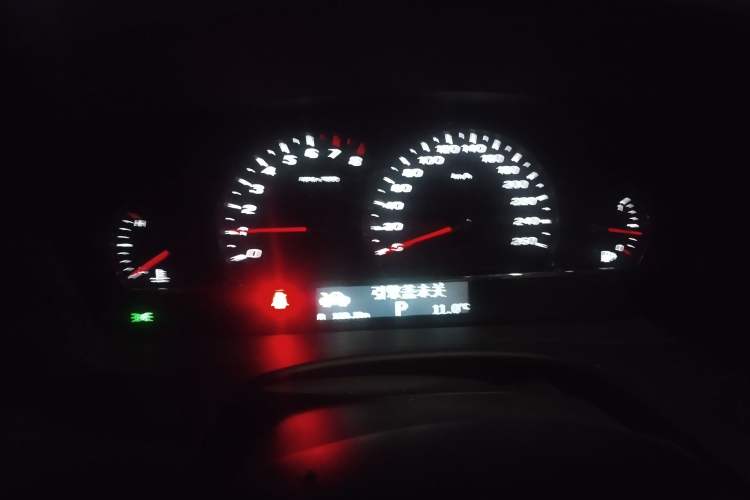 Used Cadillac SLS Seville 2010 3.0L Elite Edition Instrument Cluster