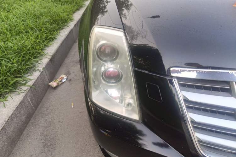 Used Cadillac SLS Seville 2010 3.0L Elite Edition Right Front Headlight