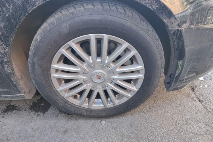 Used Cadillac SLS Seville 2010 3.0L Elite Edition Right Front Wheel Hub