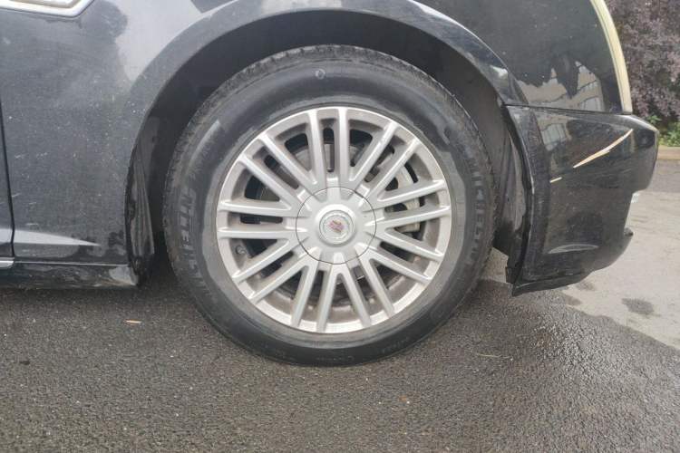Used Cadillac SLS Seville 2010 3.0L Elite Edition Right Front Wheel Hub