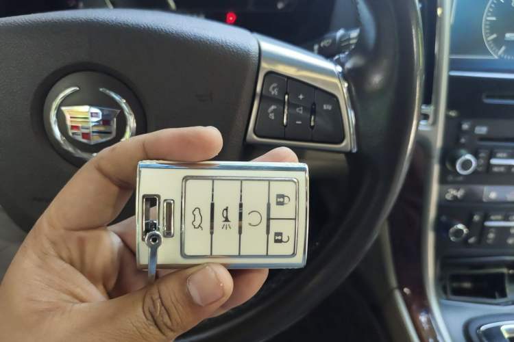 Used Cadillac SLS Seville 2010 3.0L Luxury Model Vehicle Key