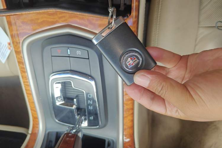 Used Cadillac SLS Seville 2010 3.0L Elite Edition Vehicle Key
