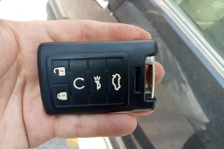 Used Cadillac SLS Seville 2010 3.0L Elite Edition Vehicle Key