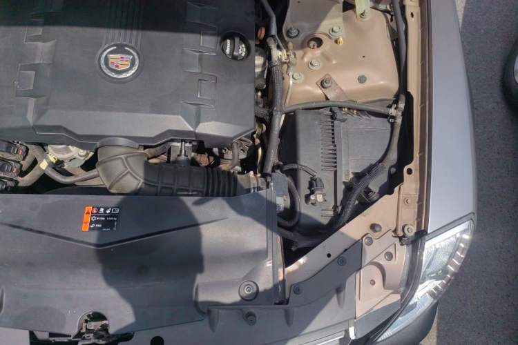 Used Cadillac SLS Seville 2010 3.0L Luxury Model Engine Bay Left
