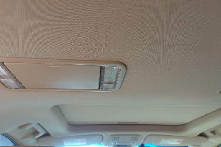 Used Cadillac SLS Seville 2010 3.0L Luxury Model Headliner