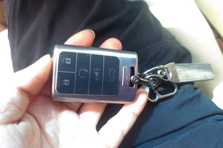 Used Cadillac SLS Seville 2010 3.0L Luxury Model Vehicle Key