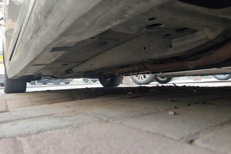 Used Cadillac SLS Seville 2010 3.0L Elite Edition Chassis Front Right