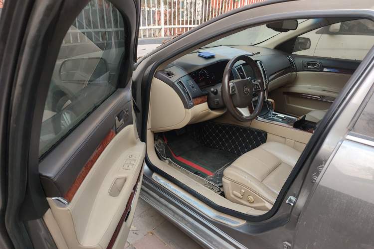 Used Cadillac SLS Seville 2010 3.0L Elite Edition Driver Seat