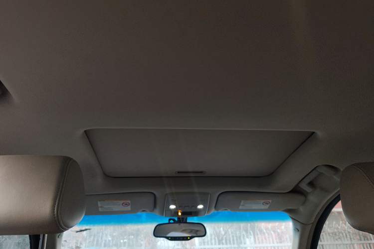 Used Cadillac SLS Seville 2010 3.0L Elite Edition Headliner