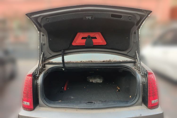 Used Cadillac SLS Seville 2010 3.0L Elite Edition Trunk