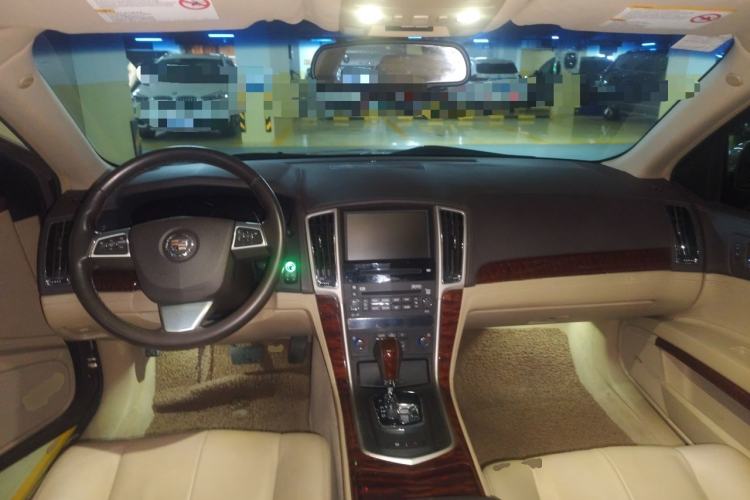 Used Cadillac SLS Seville 2010 3.0L Elite Edition Center Console