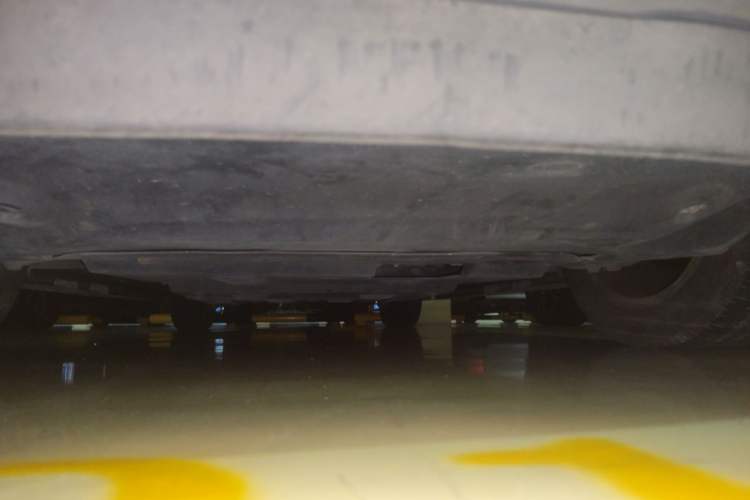 Used Cadillac SLS Seville 2010 3.0L Elite Edition Chassis Front