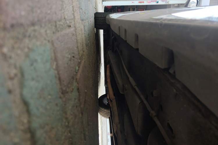 Used Cadillac SLS Seville 2010 3.0L Elite Edition Chassis Rear Left