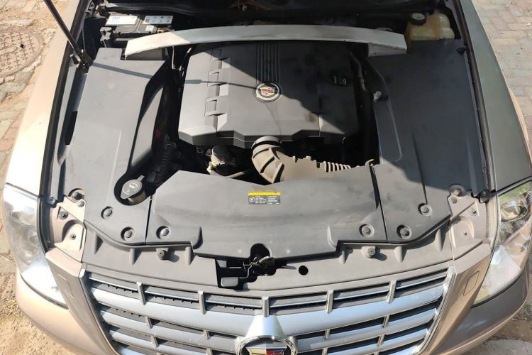 Used Cadillac SLS Seville 2010 3.0L Elite Edition Engine Bay